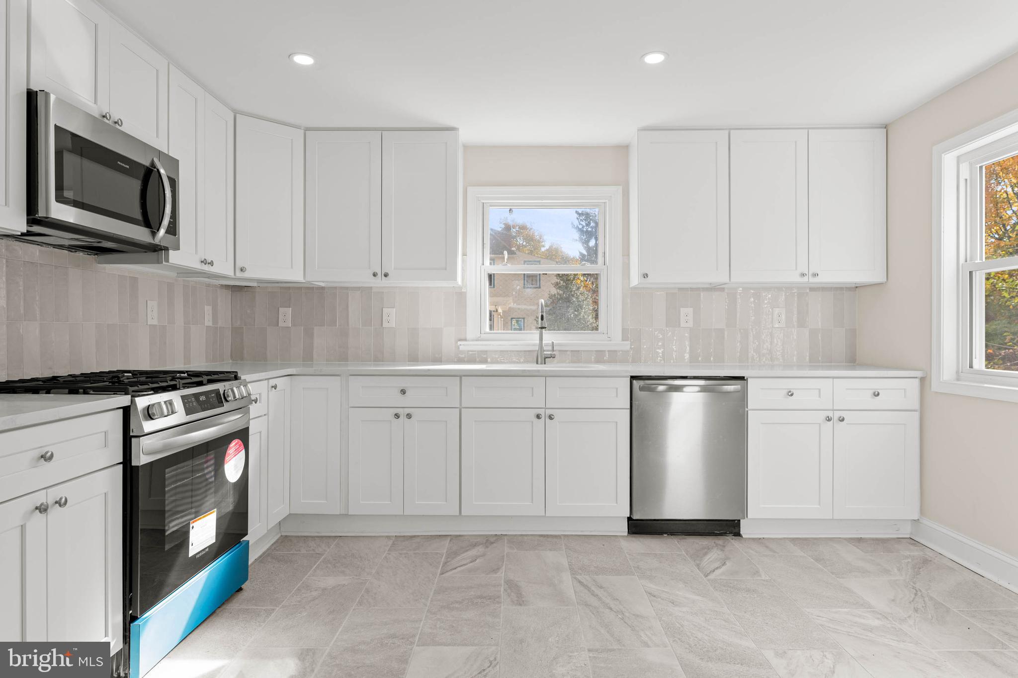 115 PRESIDENT AVENUE