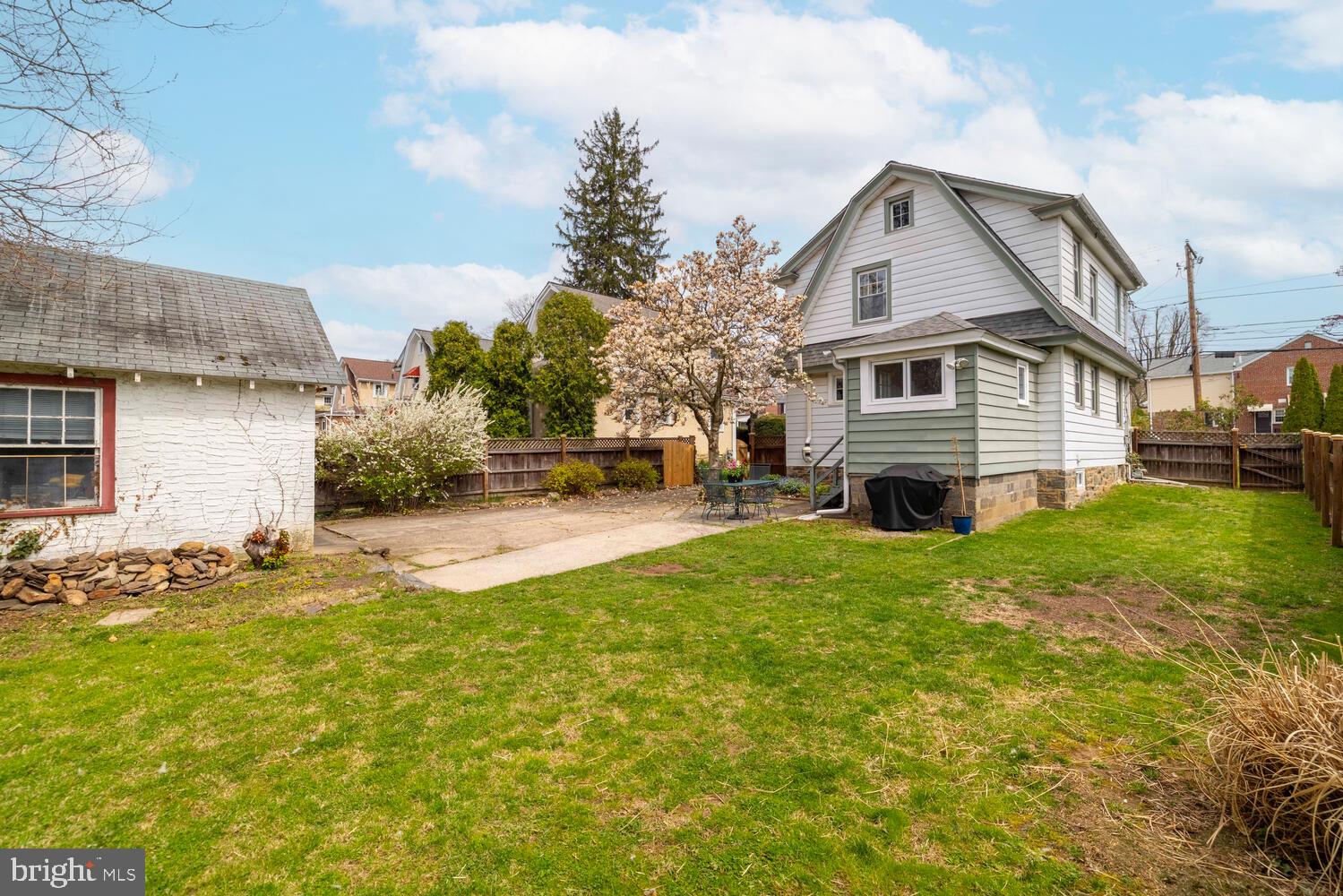 2116 E COUNTY LINE ROAD