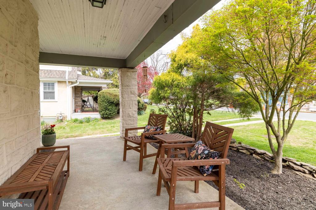 2116 E COUNTY LINE ROAD