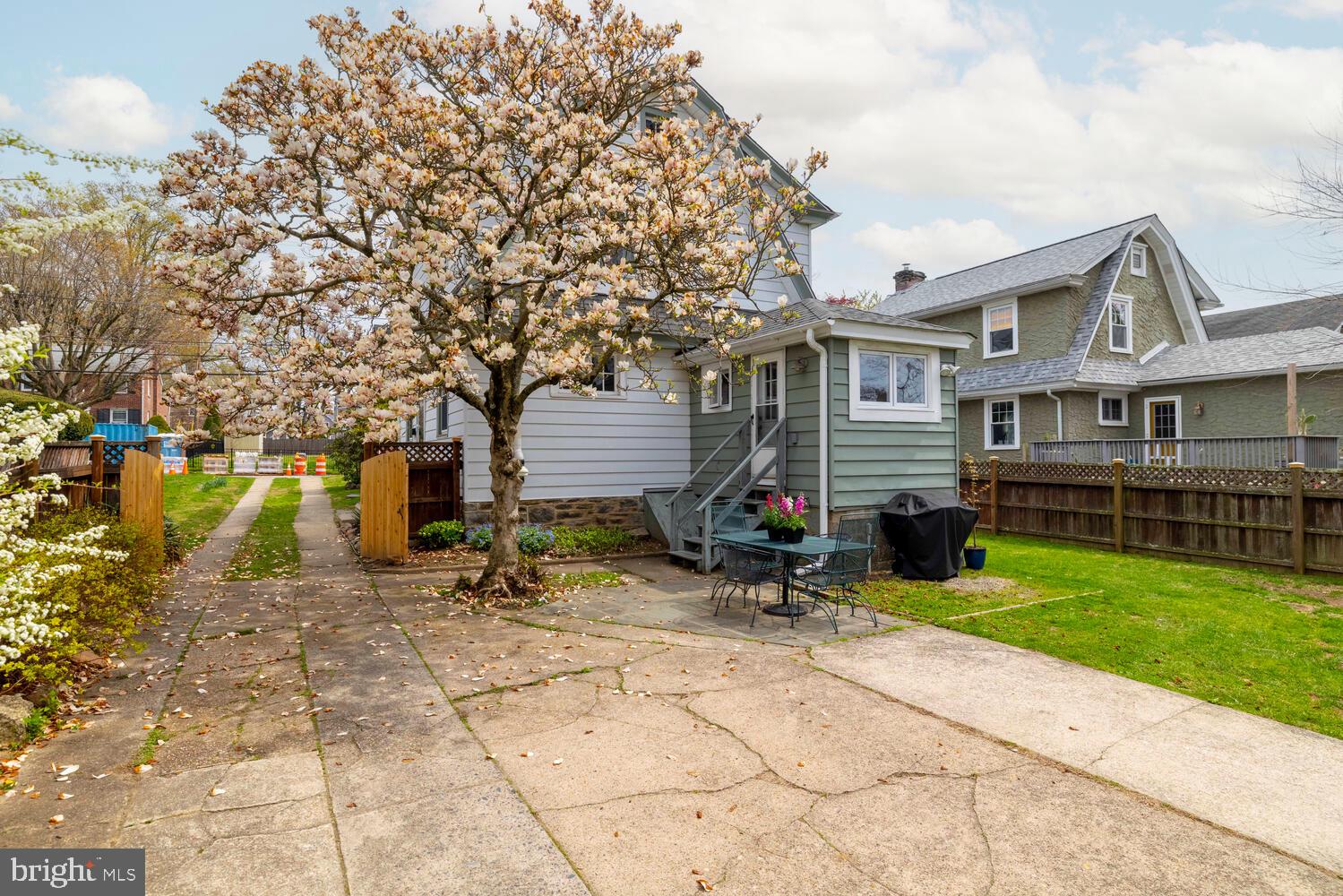 2116 E COUNTY LINE ROAD