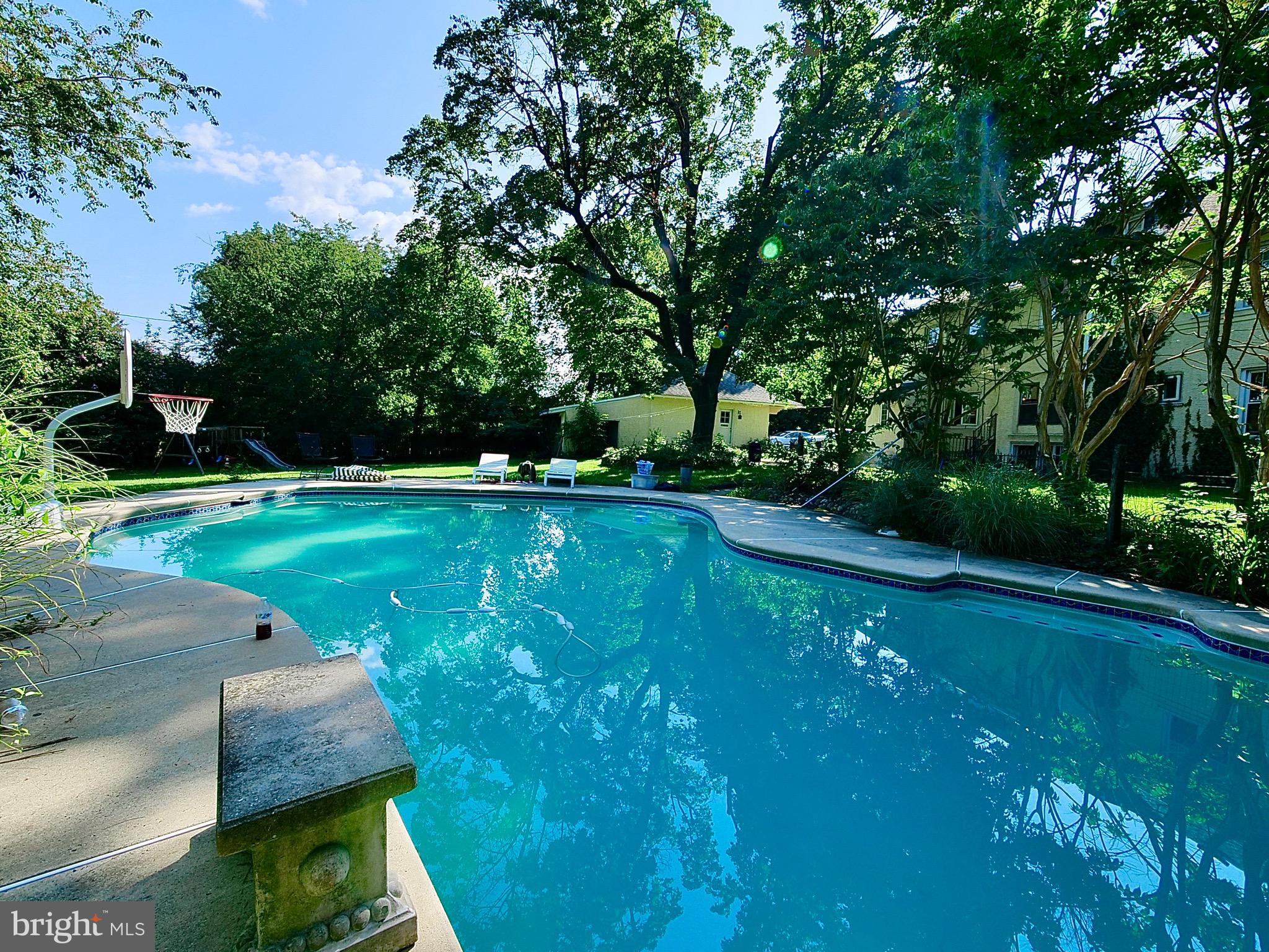 1503 Riverview Blvd