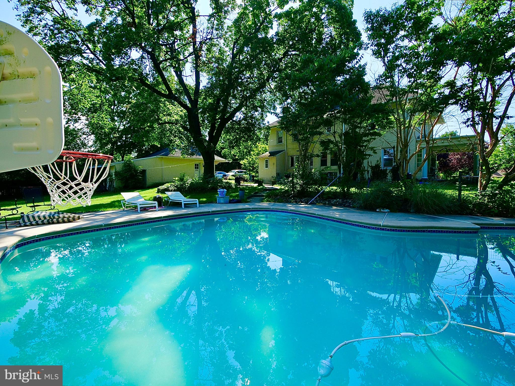 1503 Riverview Blvd