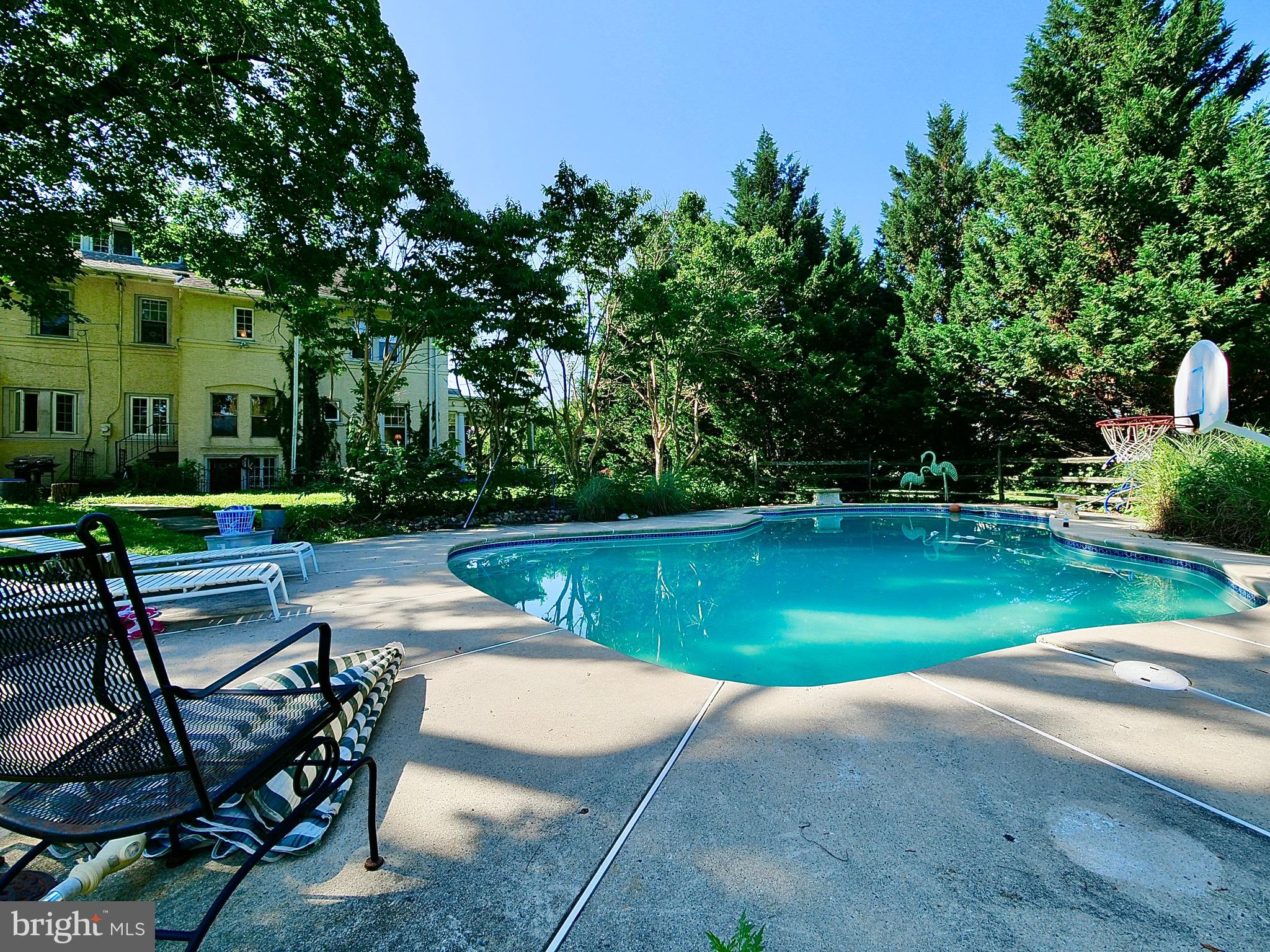 1503 Riverview Blvd