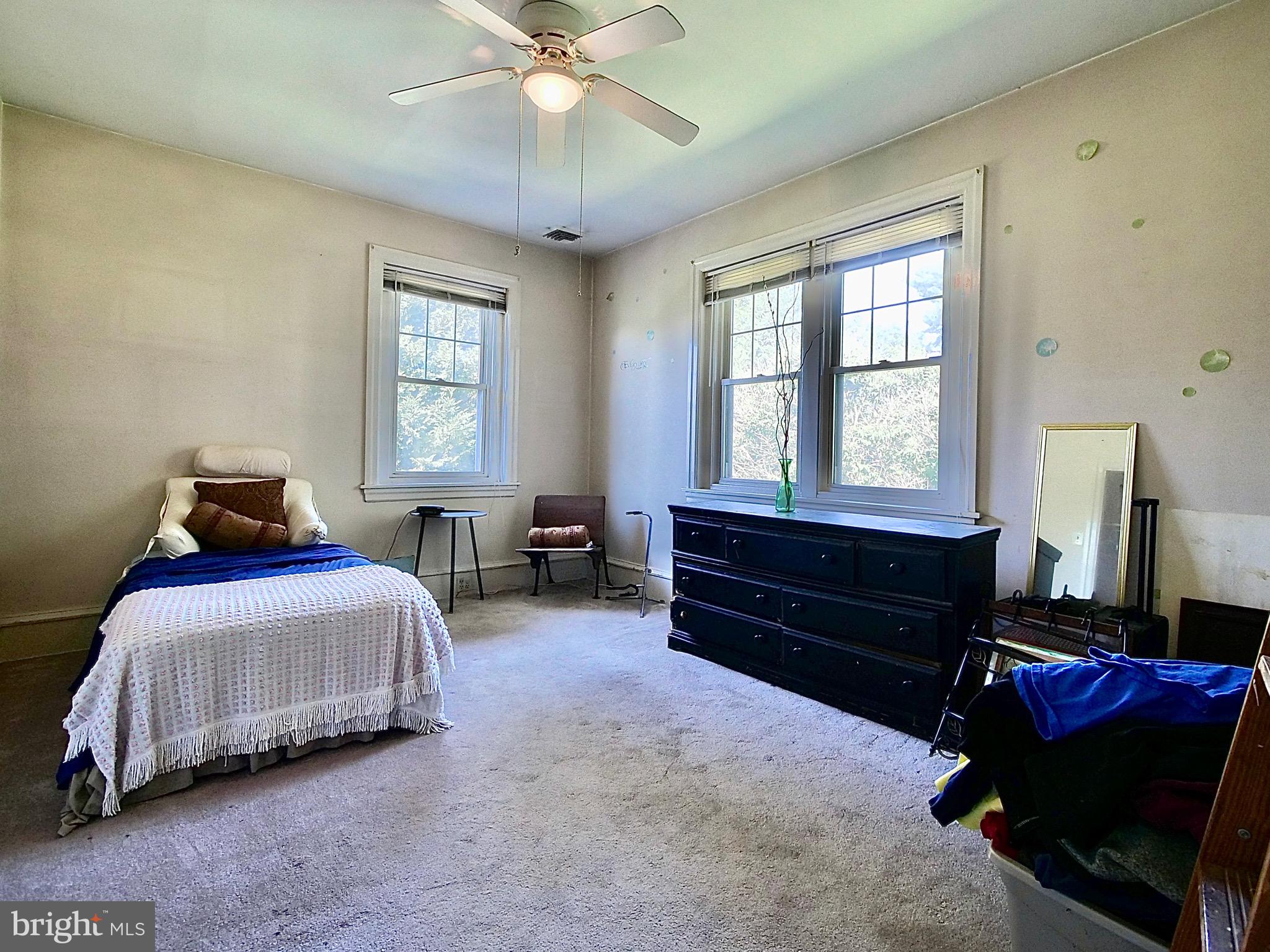 1503 Riverview Blvd