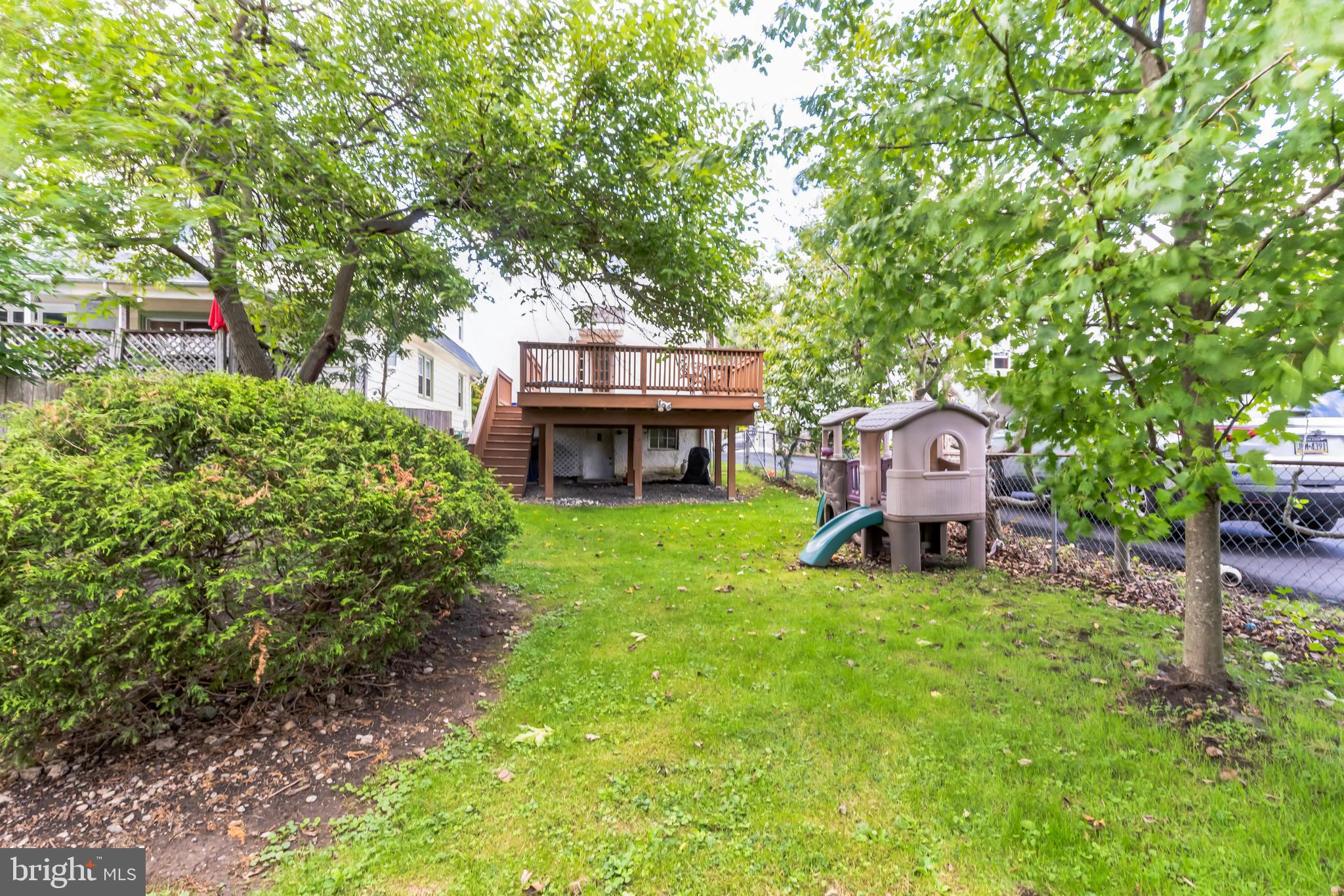 417 Sylvania Ave