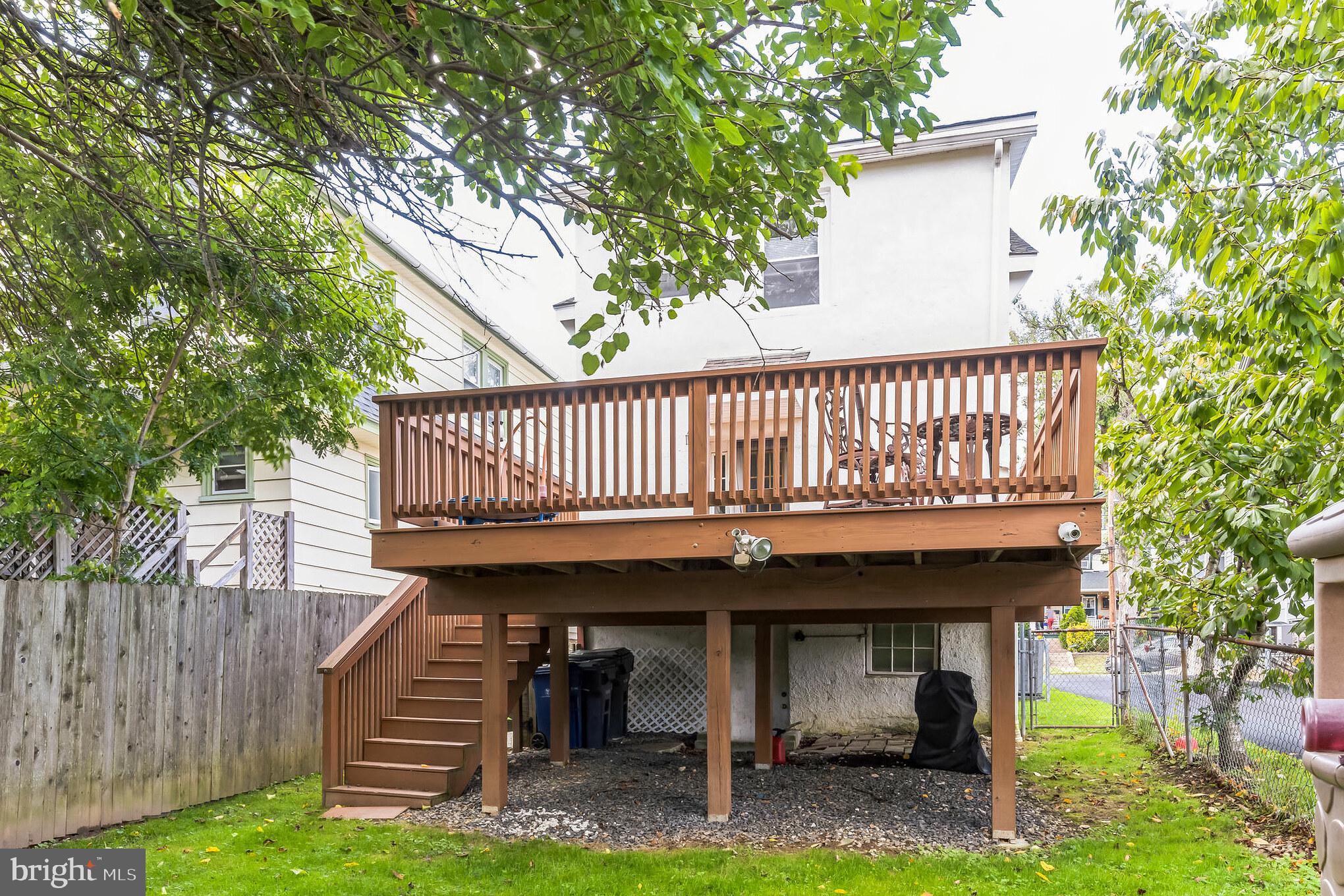 417 Sylvania Ave