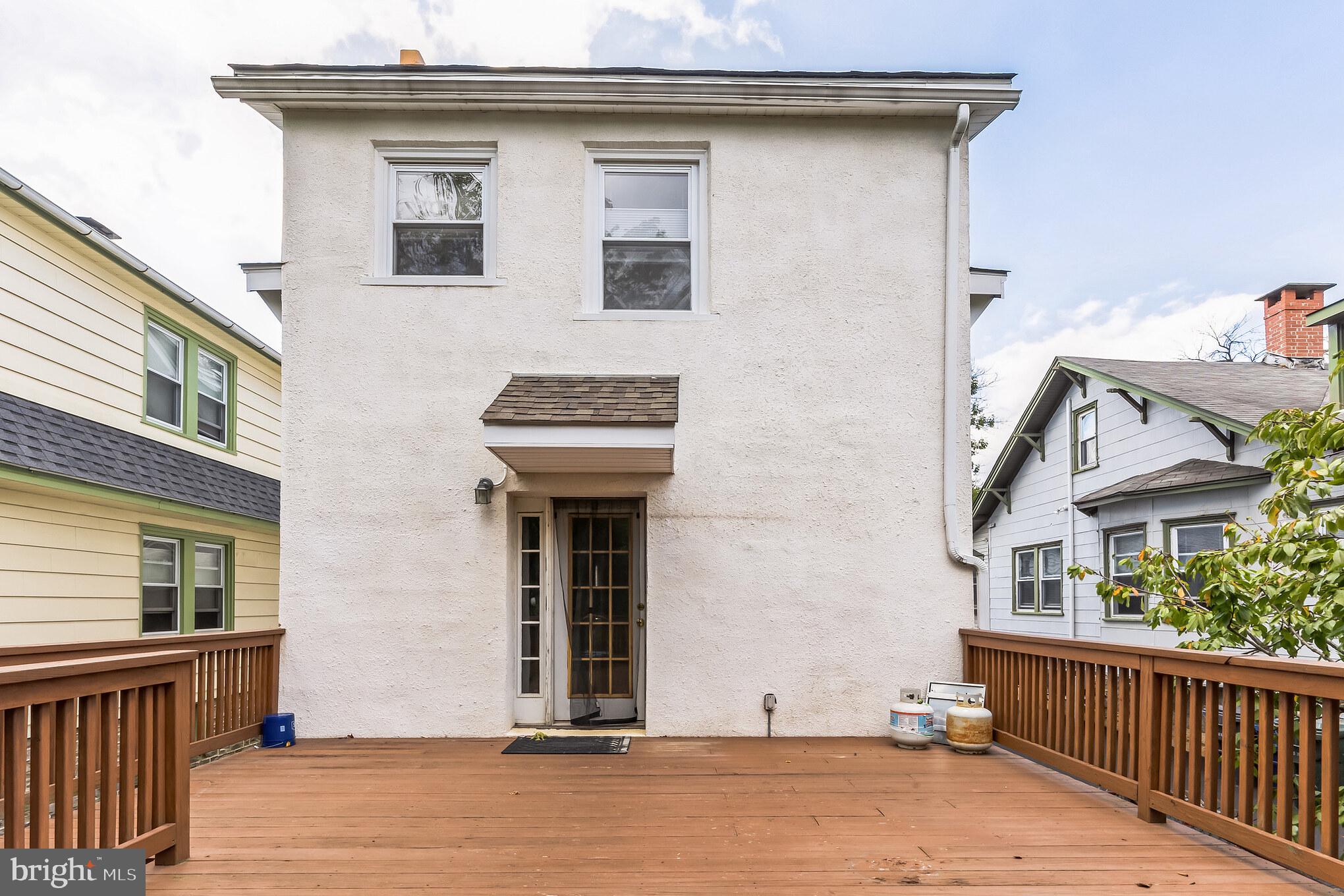 417 Sylvania Ave