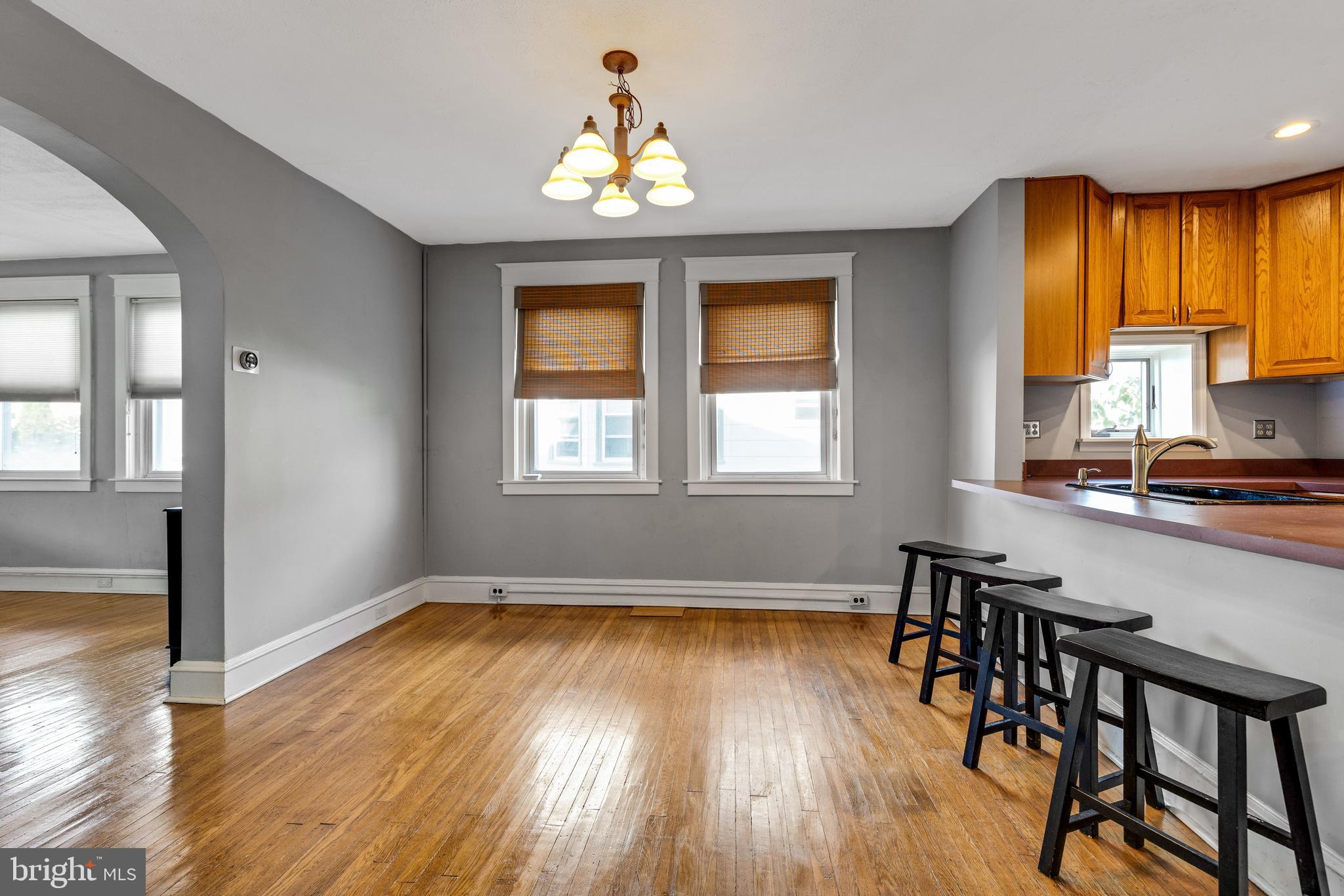 417 Sylvania Ave