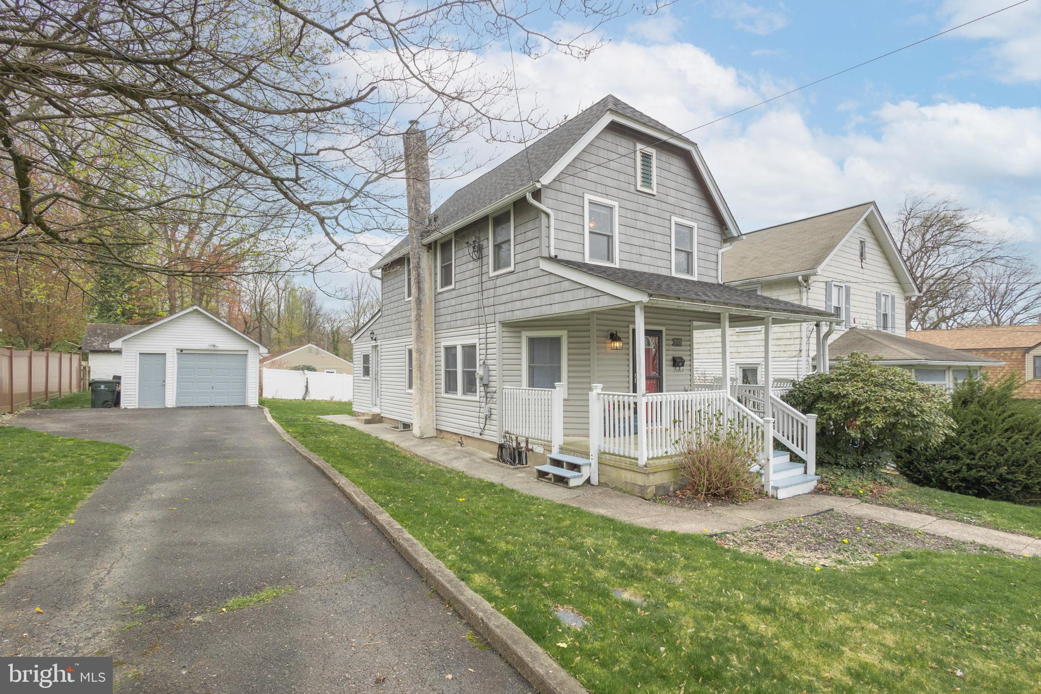 2112 Clearview Ave