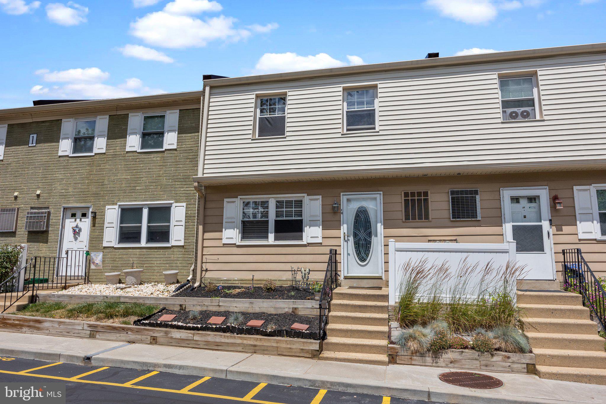 515 N York Rd #1-C