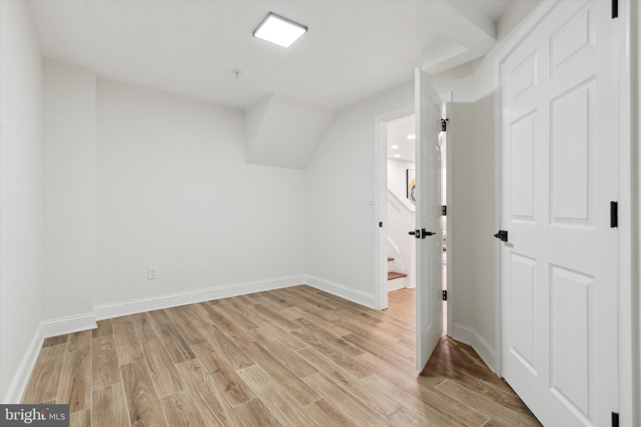 14 Clwyd Rd