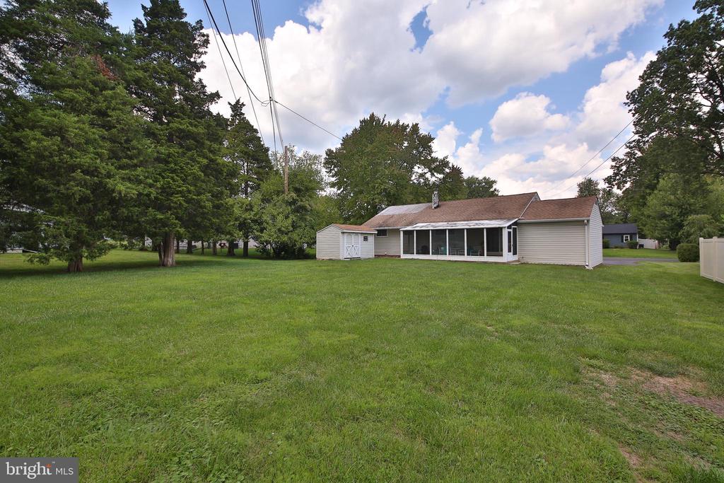 529 Sherwood Ln