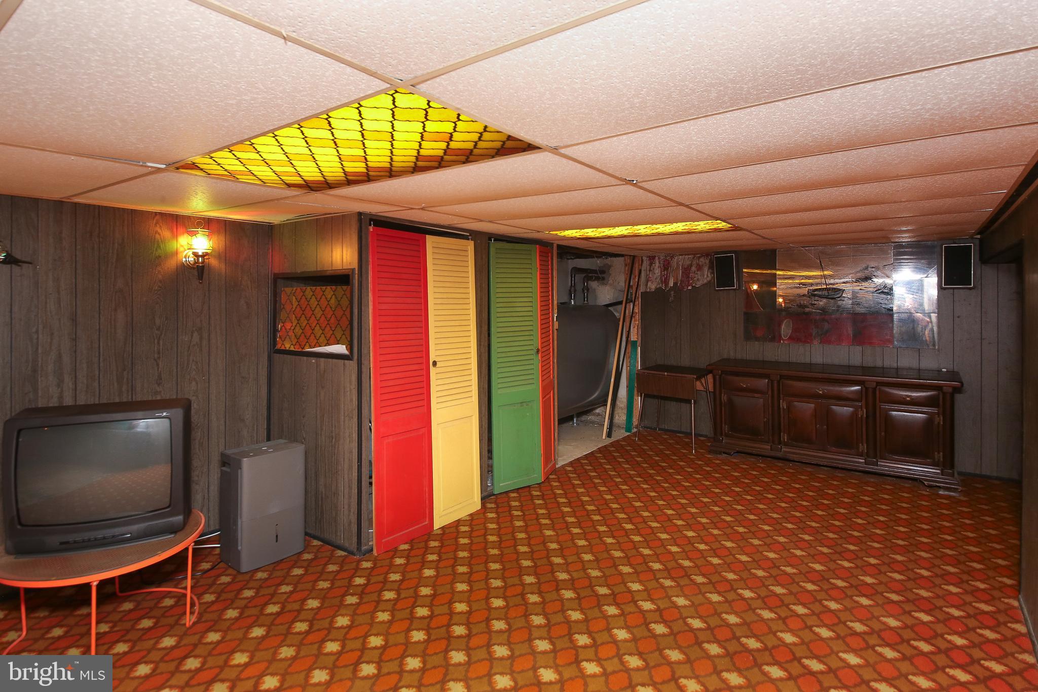 529 Sherwood Ln
