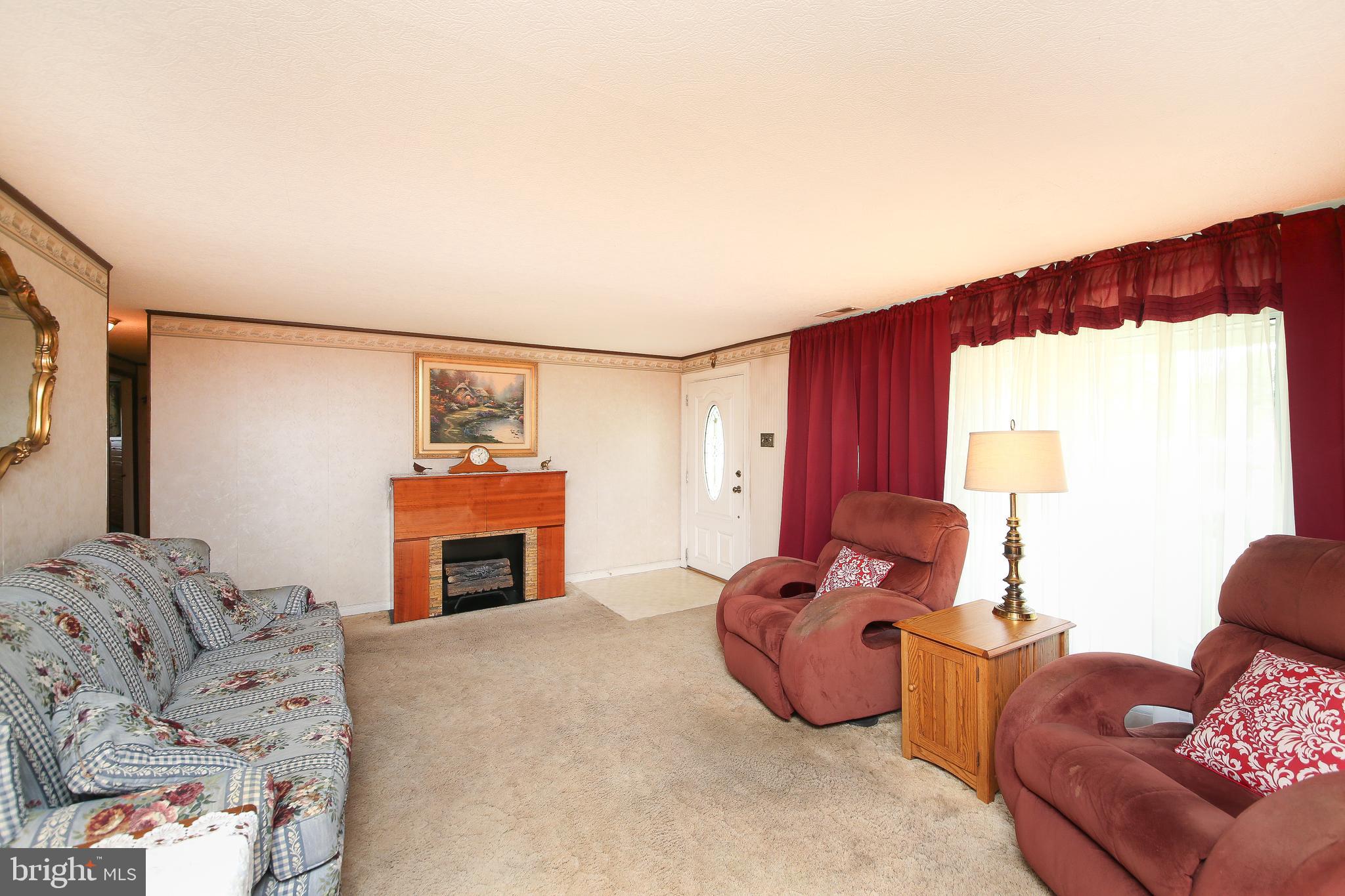 529 Sherwood Ln