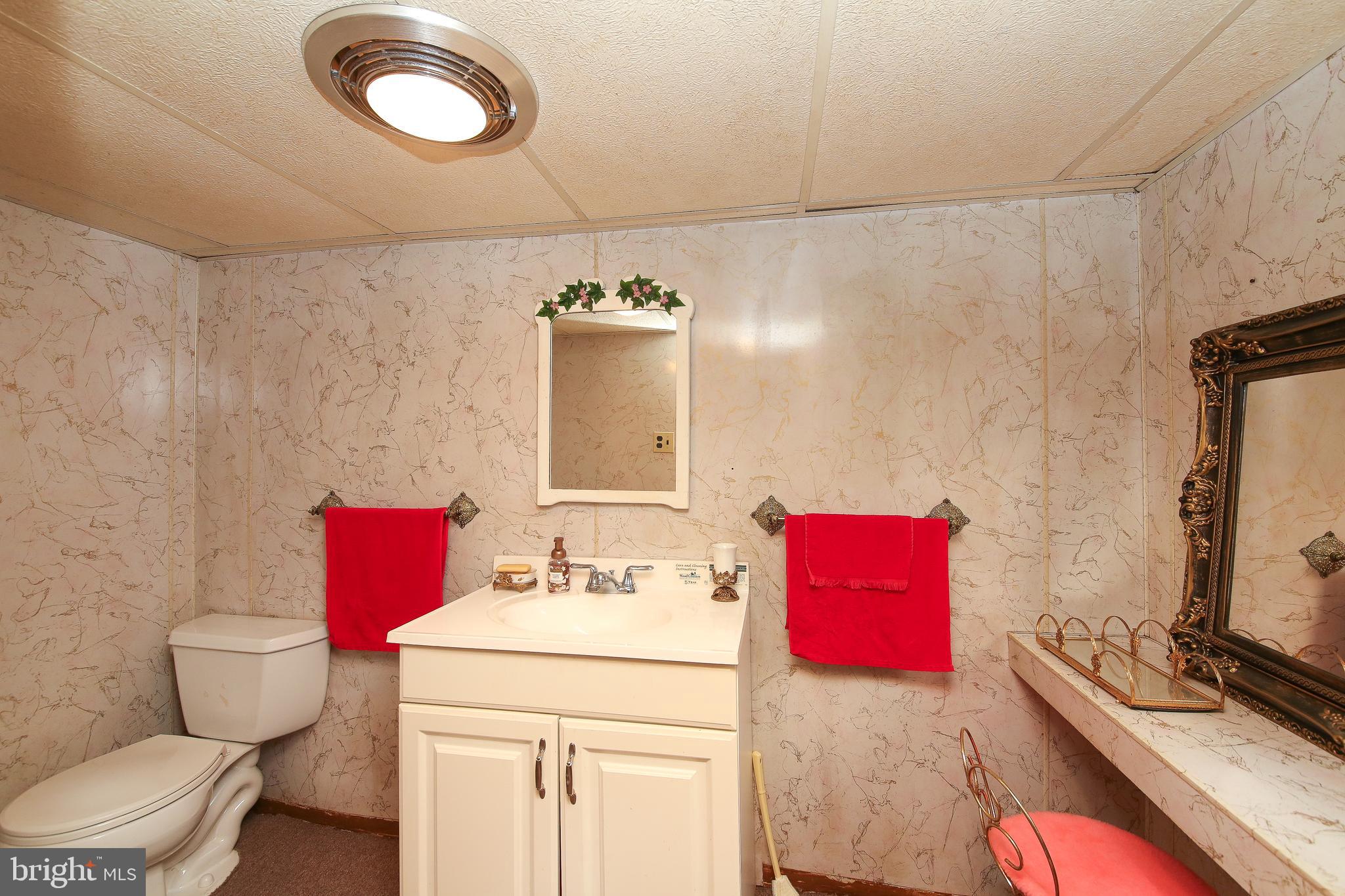 529 Sherwood Ln