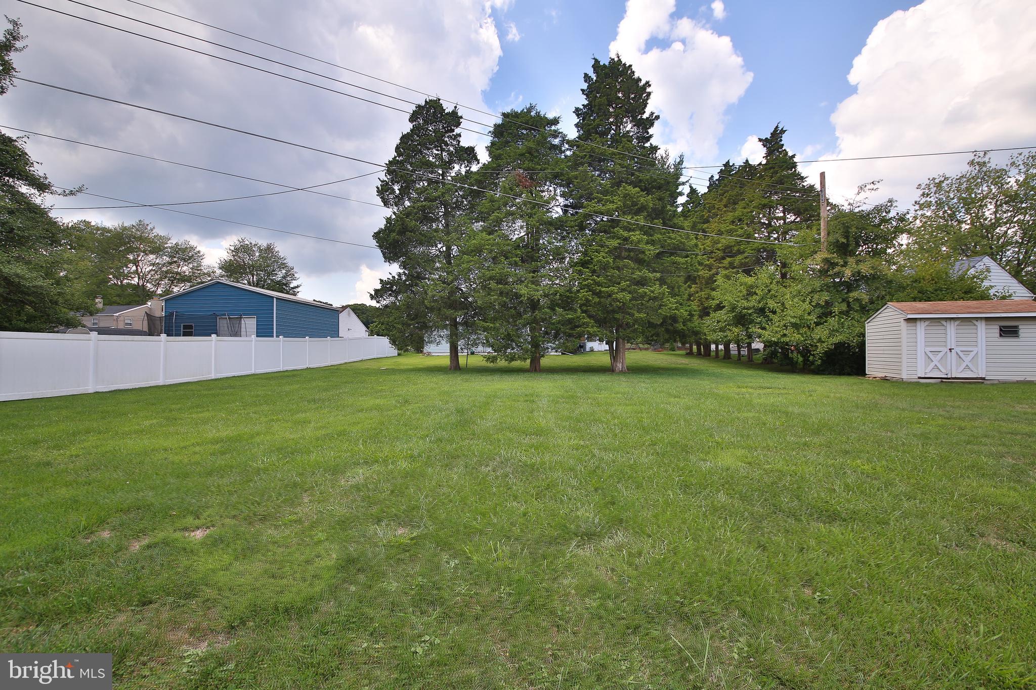 529 Sherwood Ln