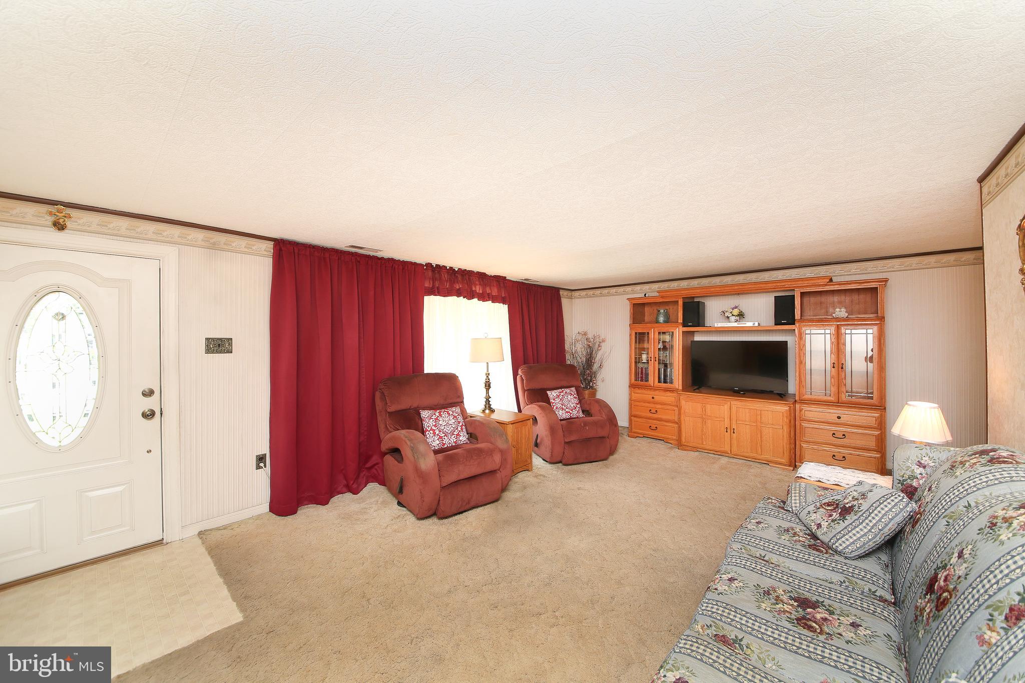 529 Sherwood Ln