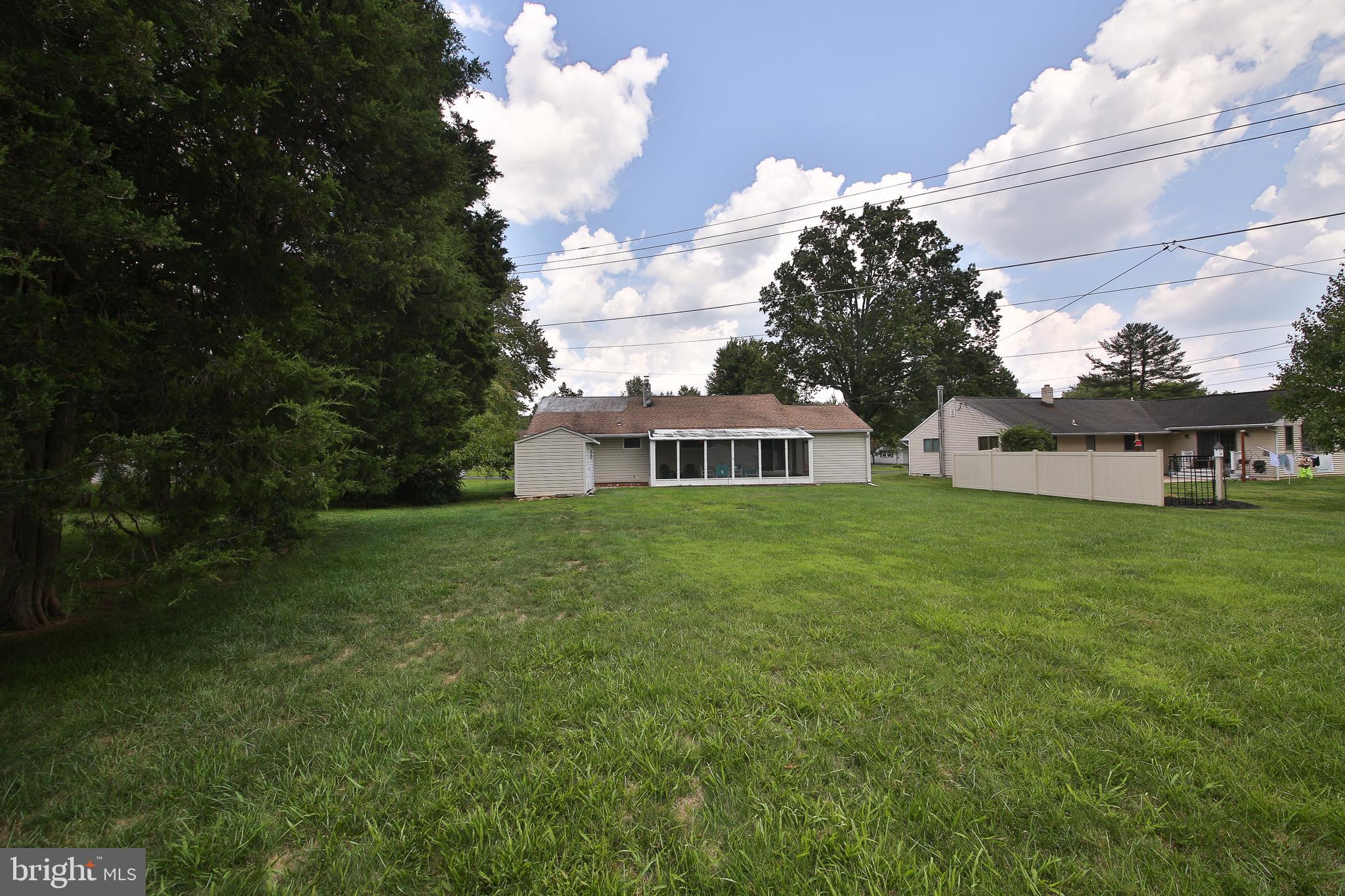 529 Sherwood Ln