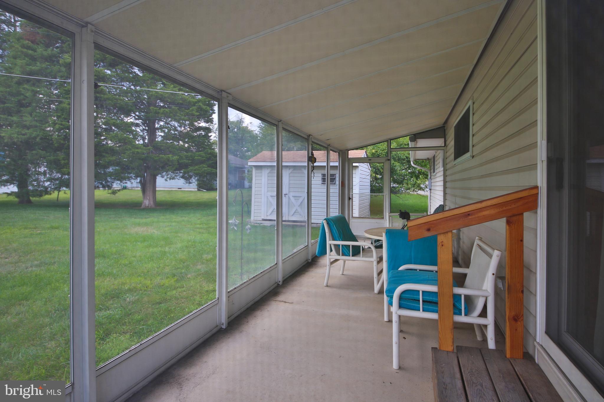 529 Sherwood Ln