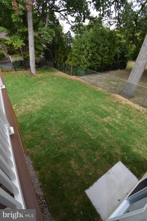 842 Fernhill Rd