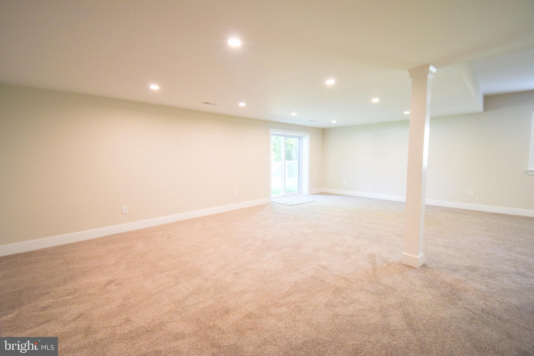 842 Fernhill Rd
