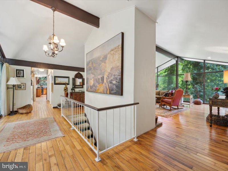 204 Dove Ln