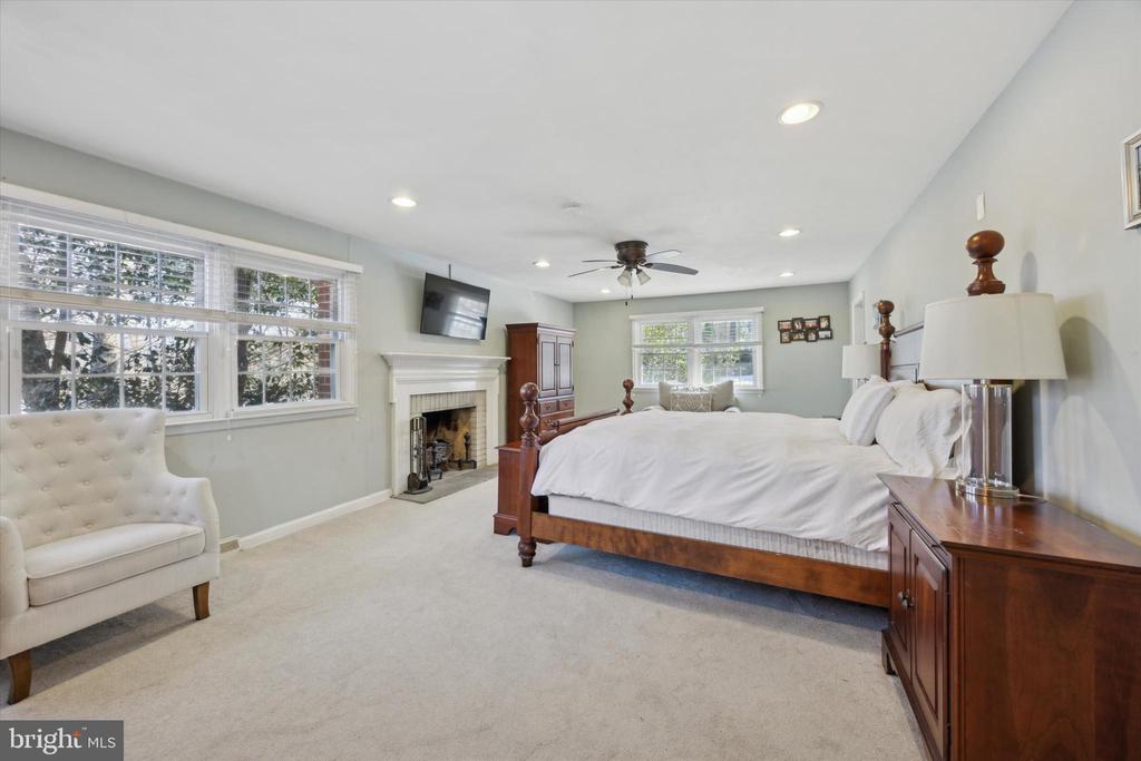 554 Dreshertown Rd