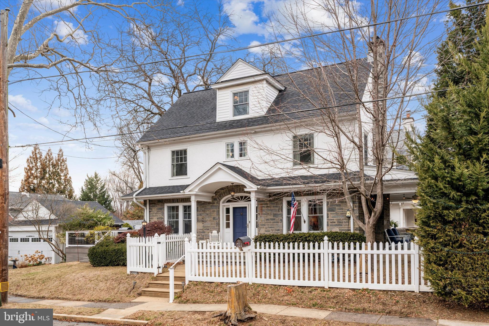 310 S Narberth Ave