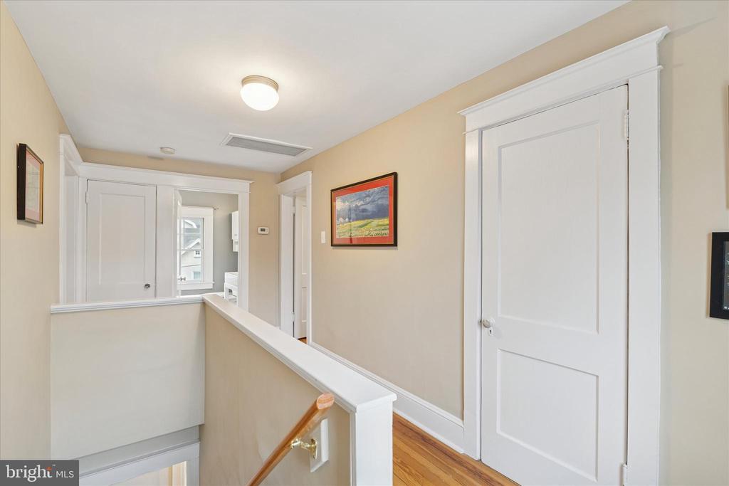 310 S Narberth Ave