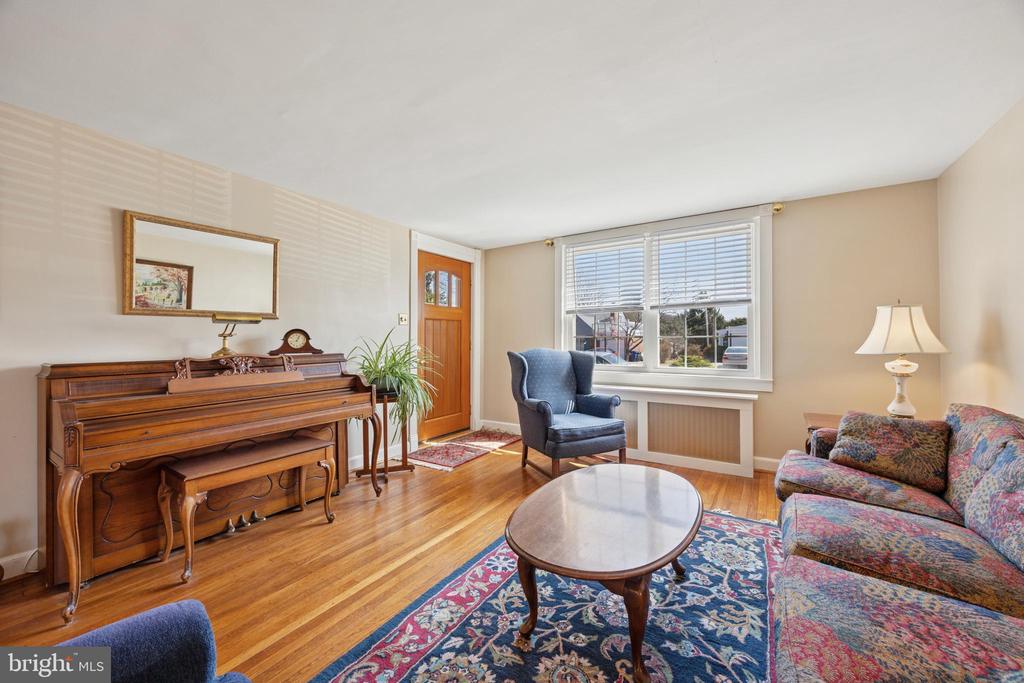 728 Cottage Rd