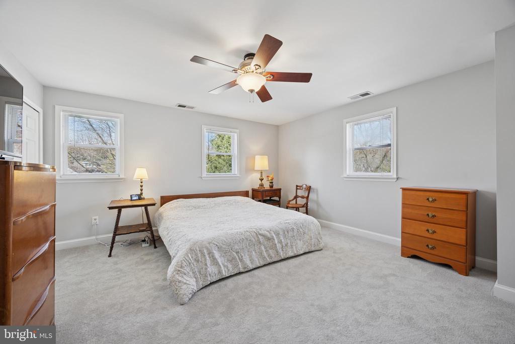 728 Cottage Rd