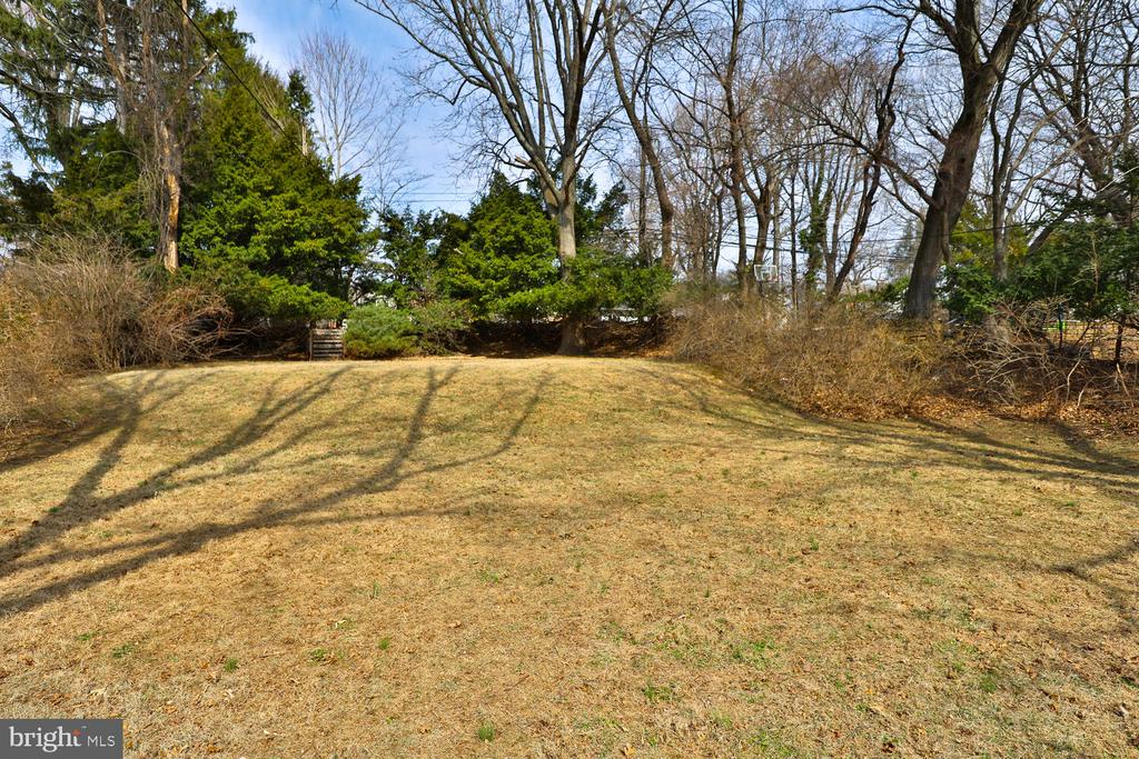 127 Kingston Rd