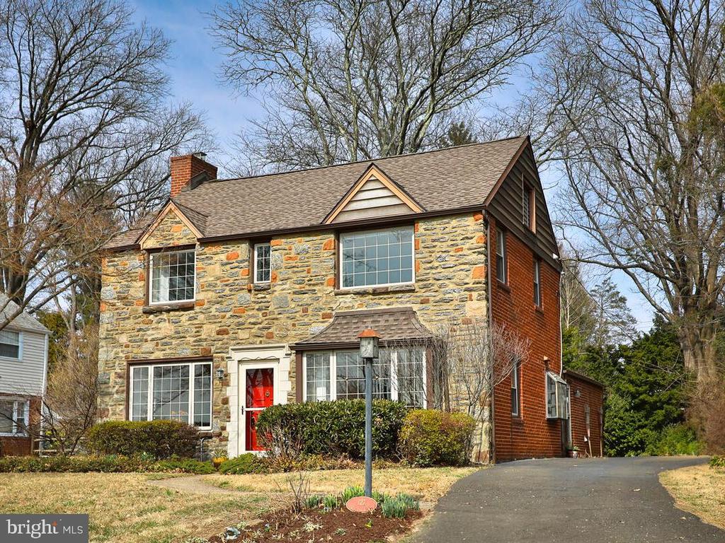 127 Kingston Rd