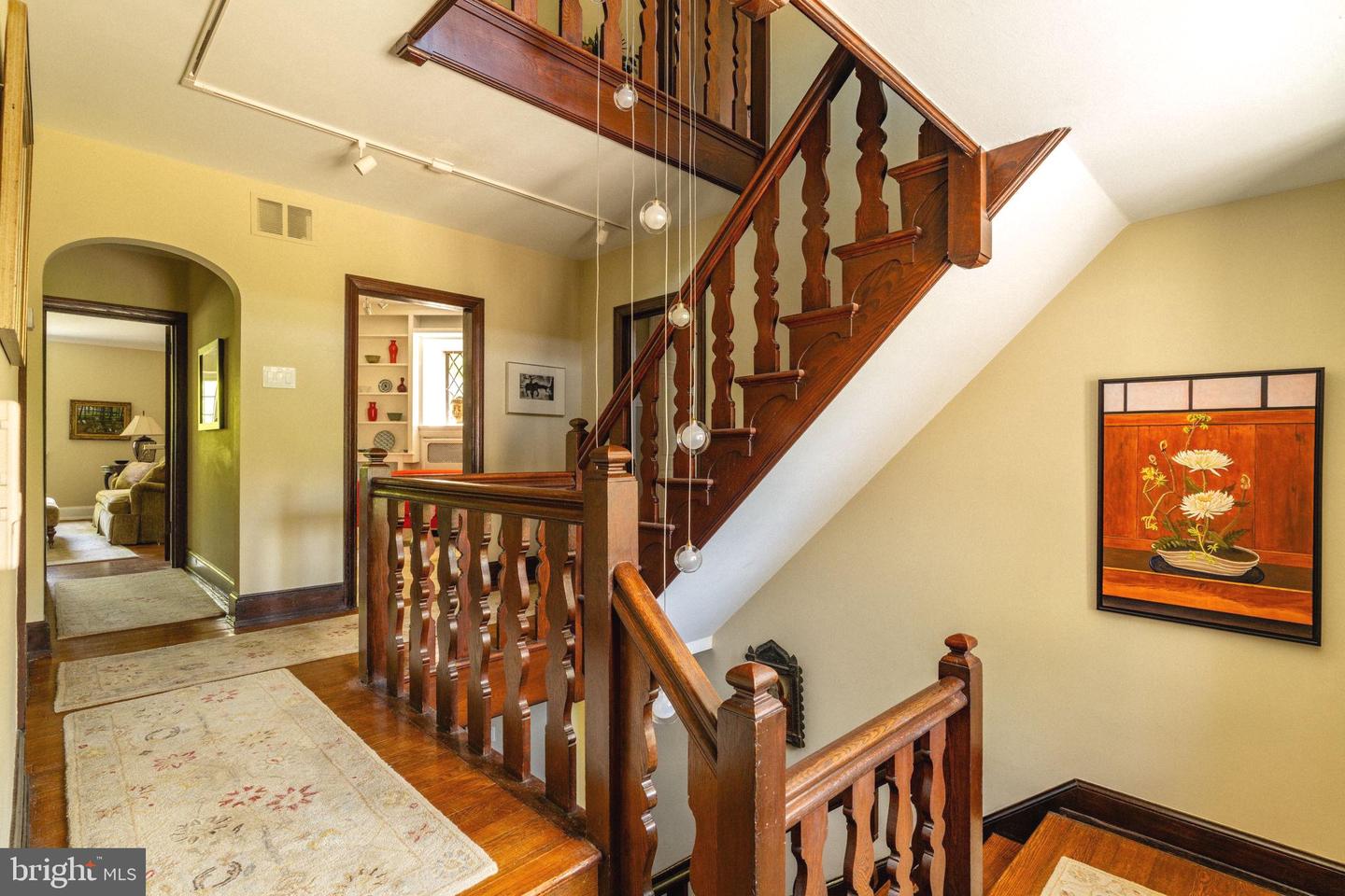 8216 Cedar Rd