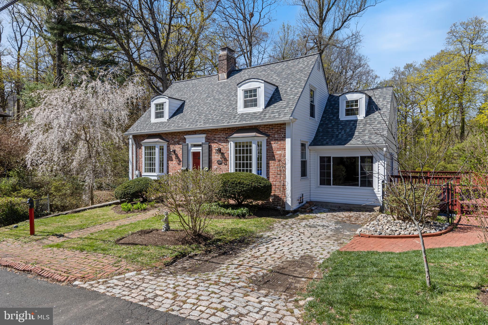 13 Greenwood Pl