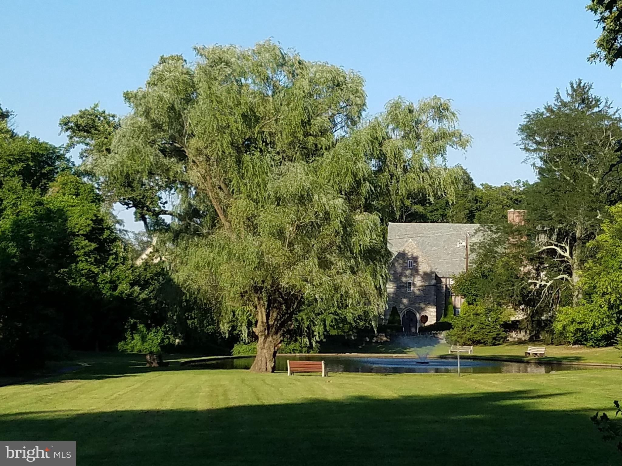 13 Greenwood Pl