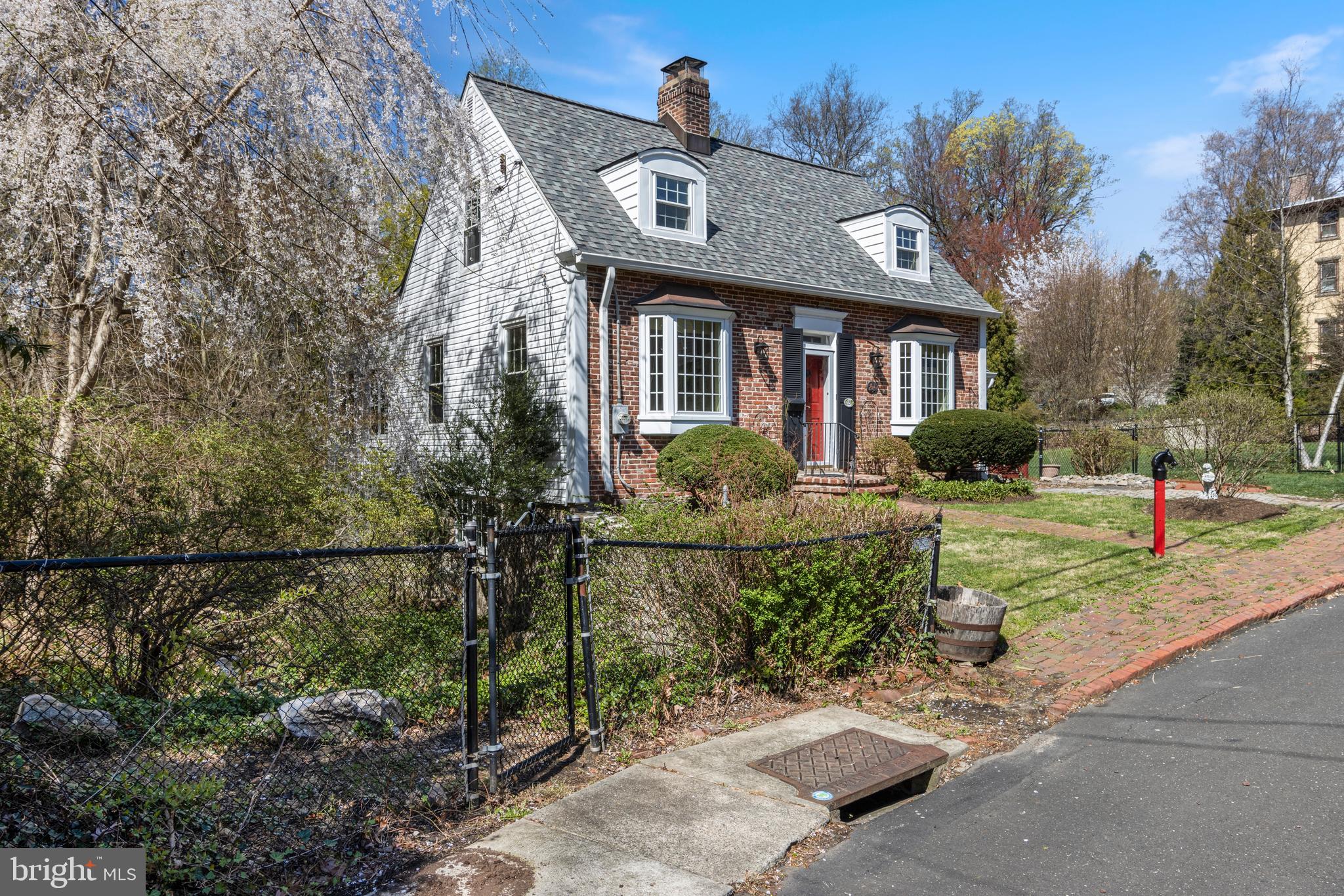 13 Greenwood Pl