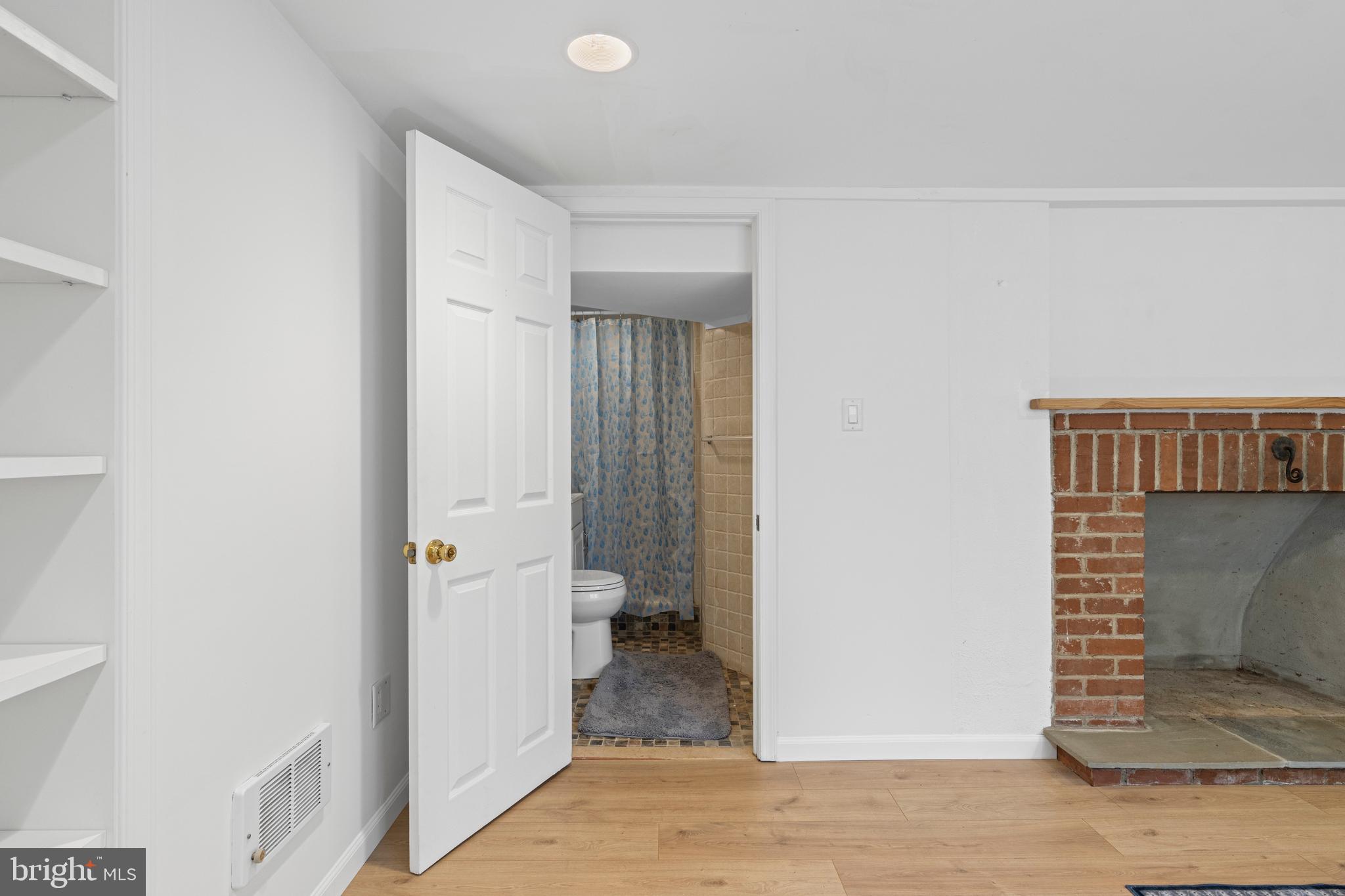 13 Greenwood Pl