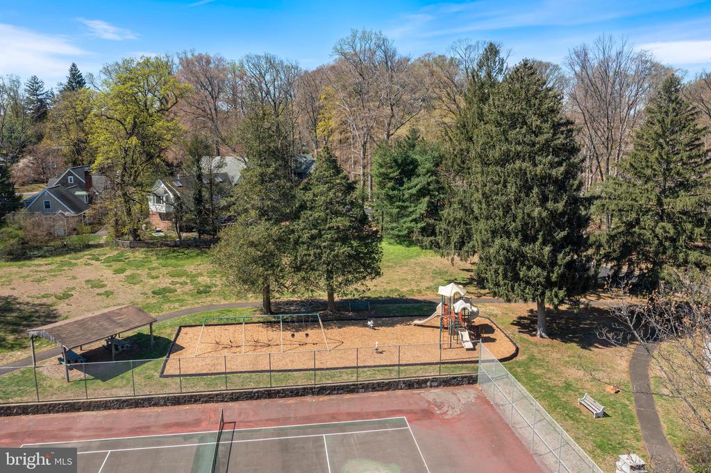 13 Greenwood Pl