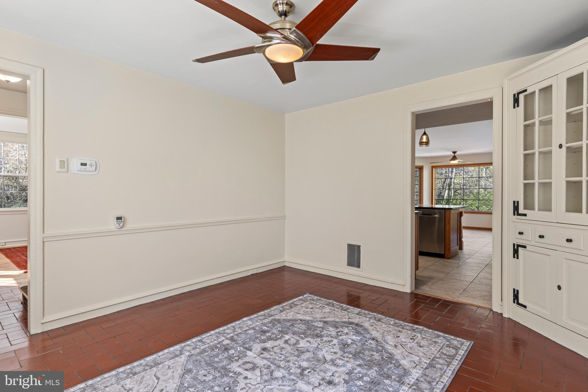 13 Greenwood Pl