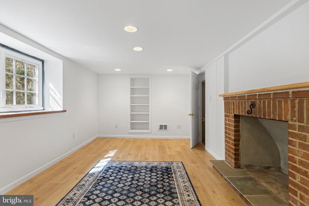 13 Greenwood Pl