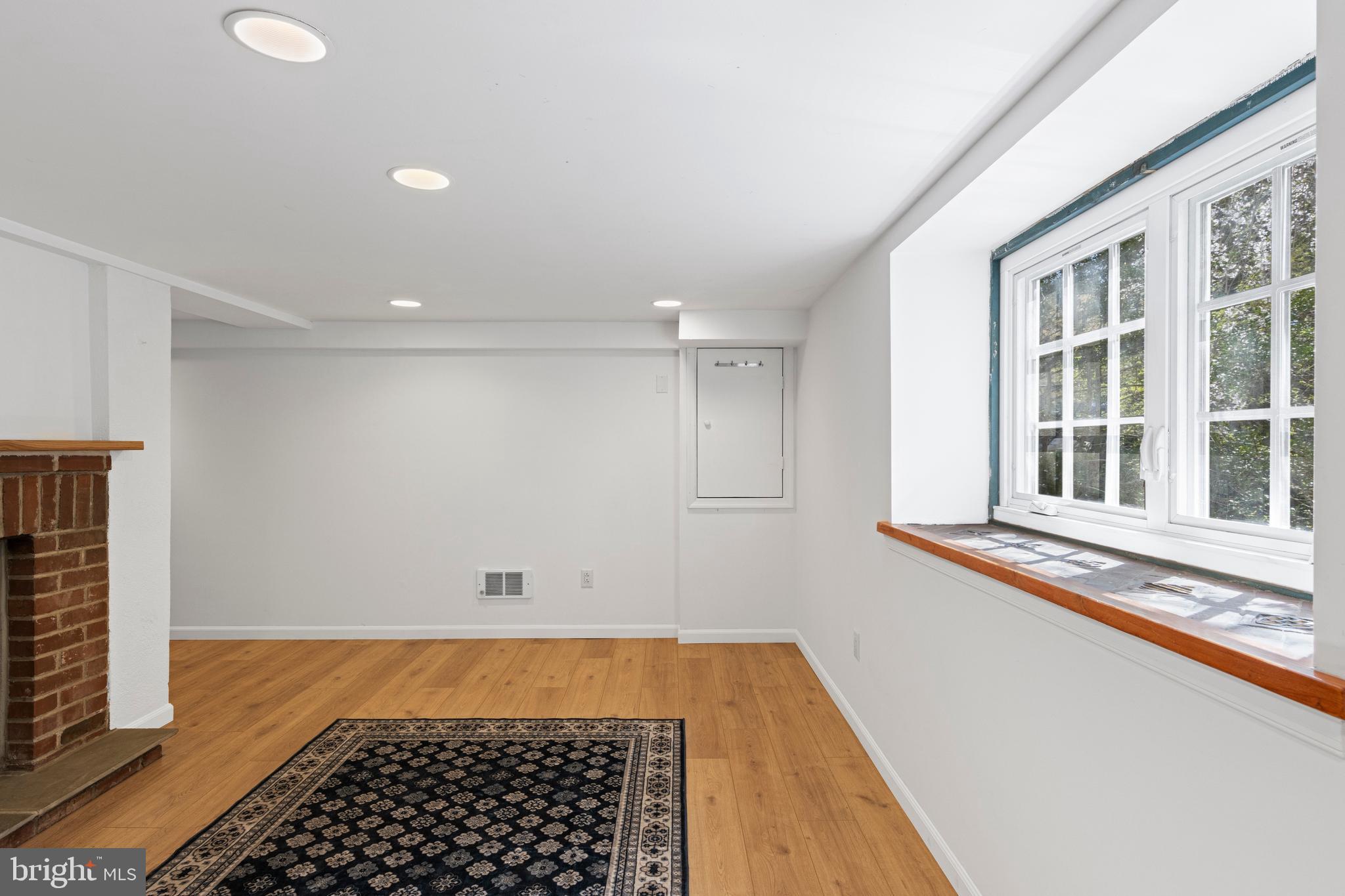 13 Greenwood Pl