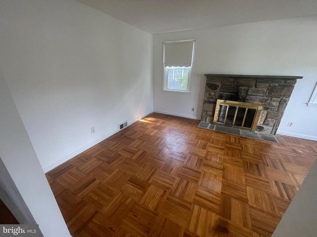 1123 CUMBERLAND ROAD