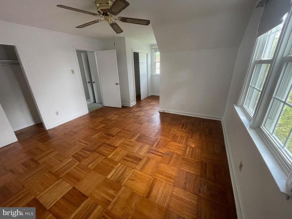 1123 CUMBERLAND ROAD