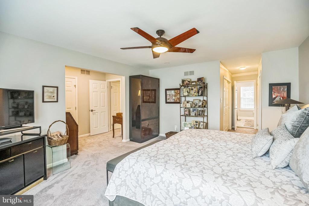 247 Copper Beech Dr
