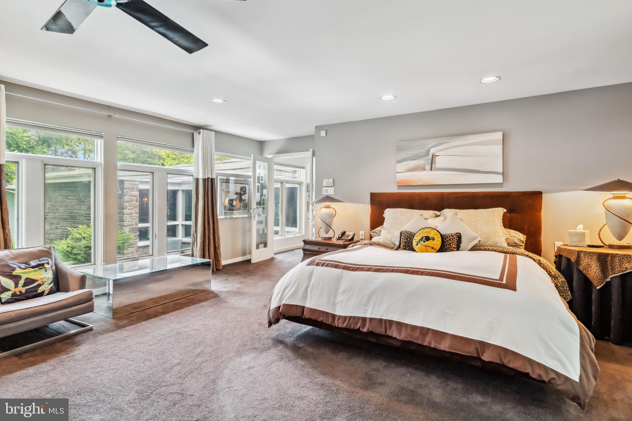 906 FROG HOLLOW TERRACE