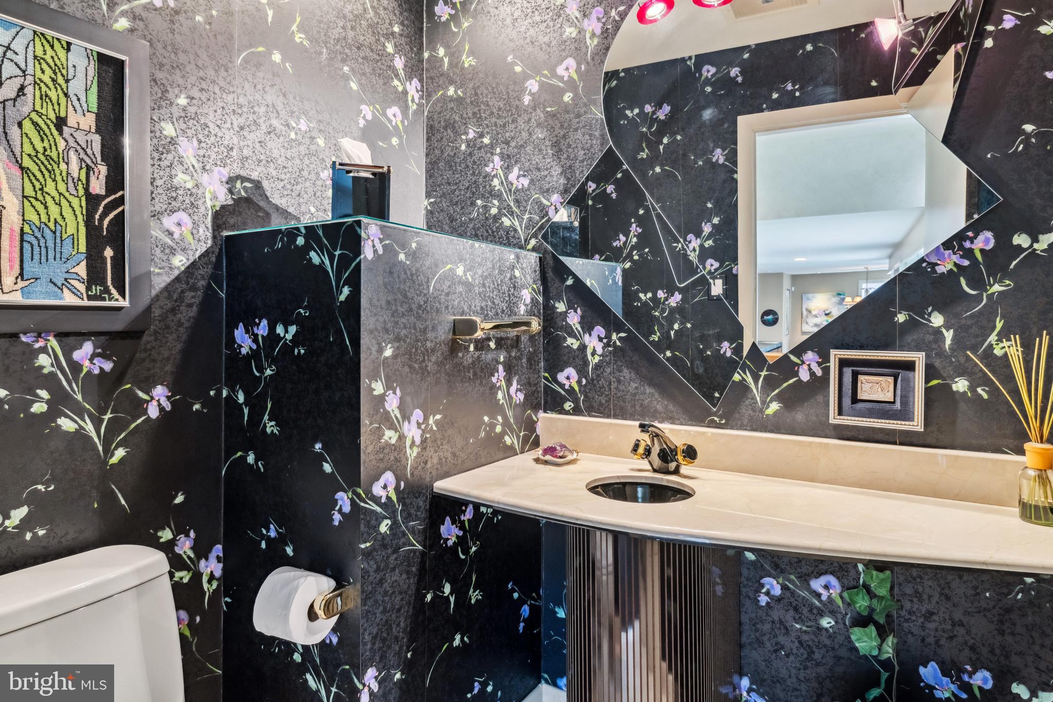 906 FROG HOLLOW TERRACE