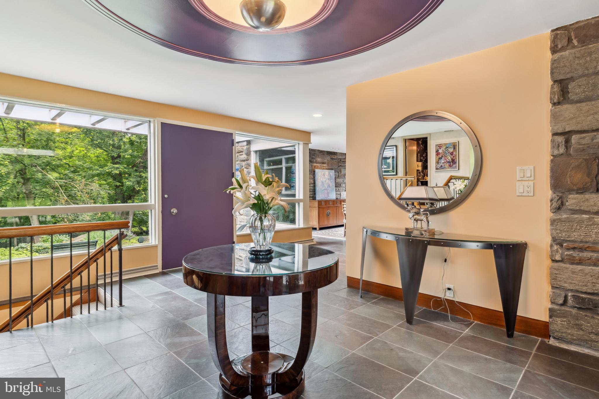 906 FROG HOLLOW TERRACE