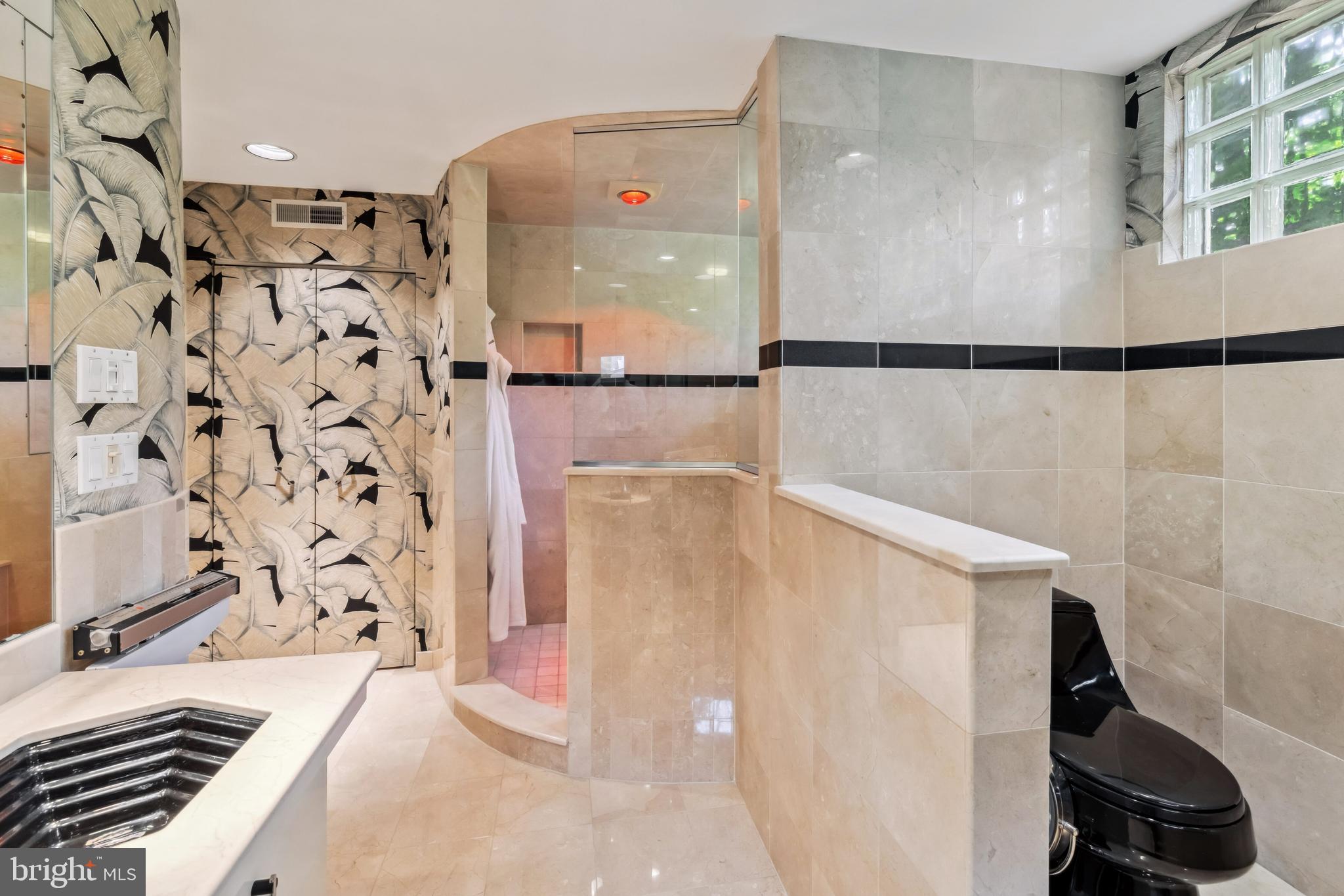 906 FROG HOLLOW TERRACE