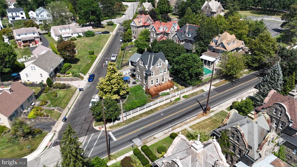 401 HIGHLAND AVENUE
